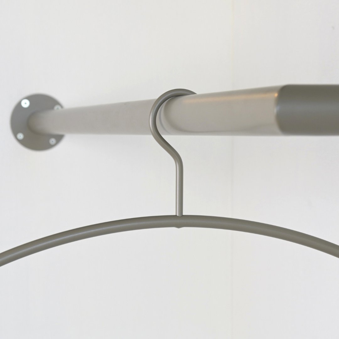 Greige kledinghanger
