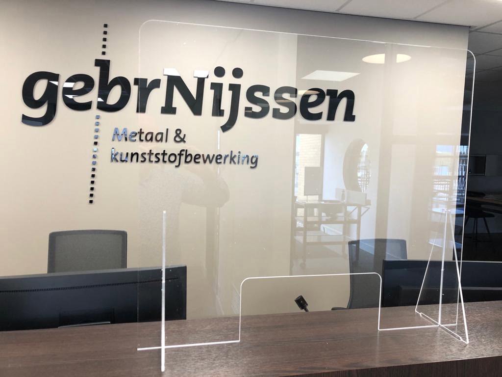 Kunststof kuchschot 600x700mm (EXTRA GROTE OPENING)