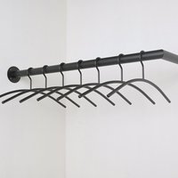 Zwarte kledinghanger